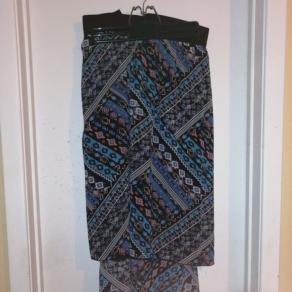 Multi-Coloured Skirt - Picture 1 of 8